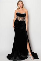 Chicas Evening Gown C337