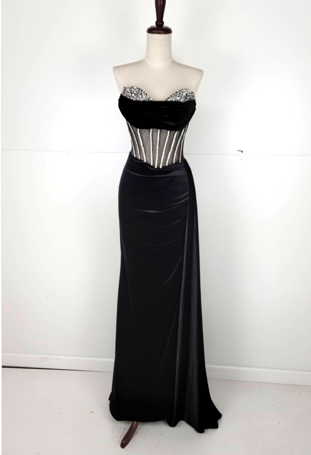 Chicas Evening Gown C337
