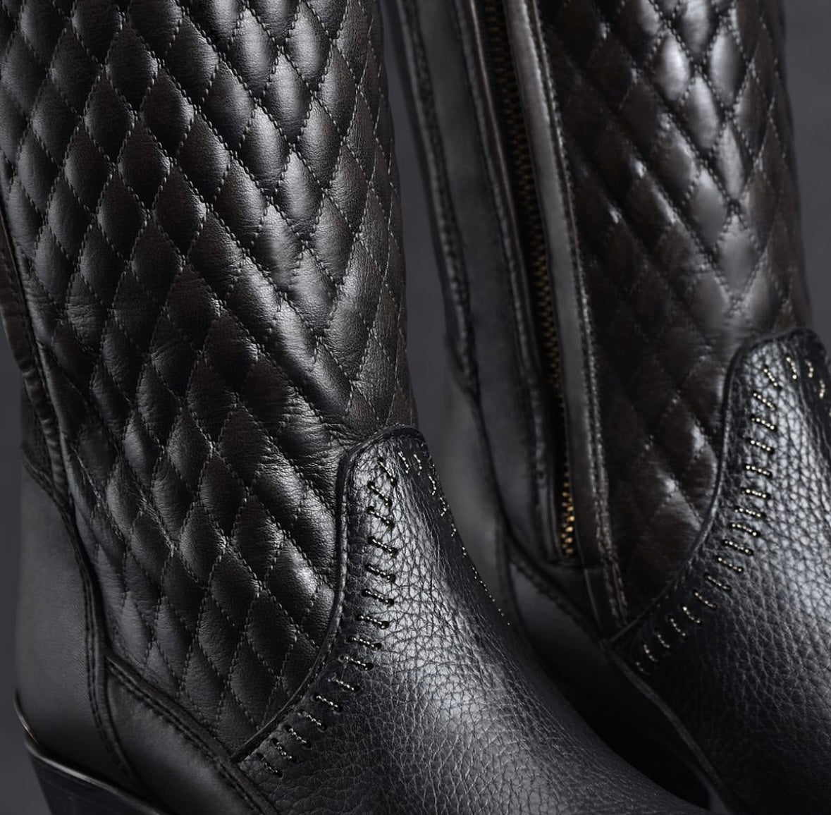 Cuadra Black Embroidered Elastic Round Toe Boots 3F85RS
