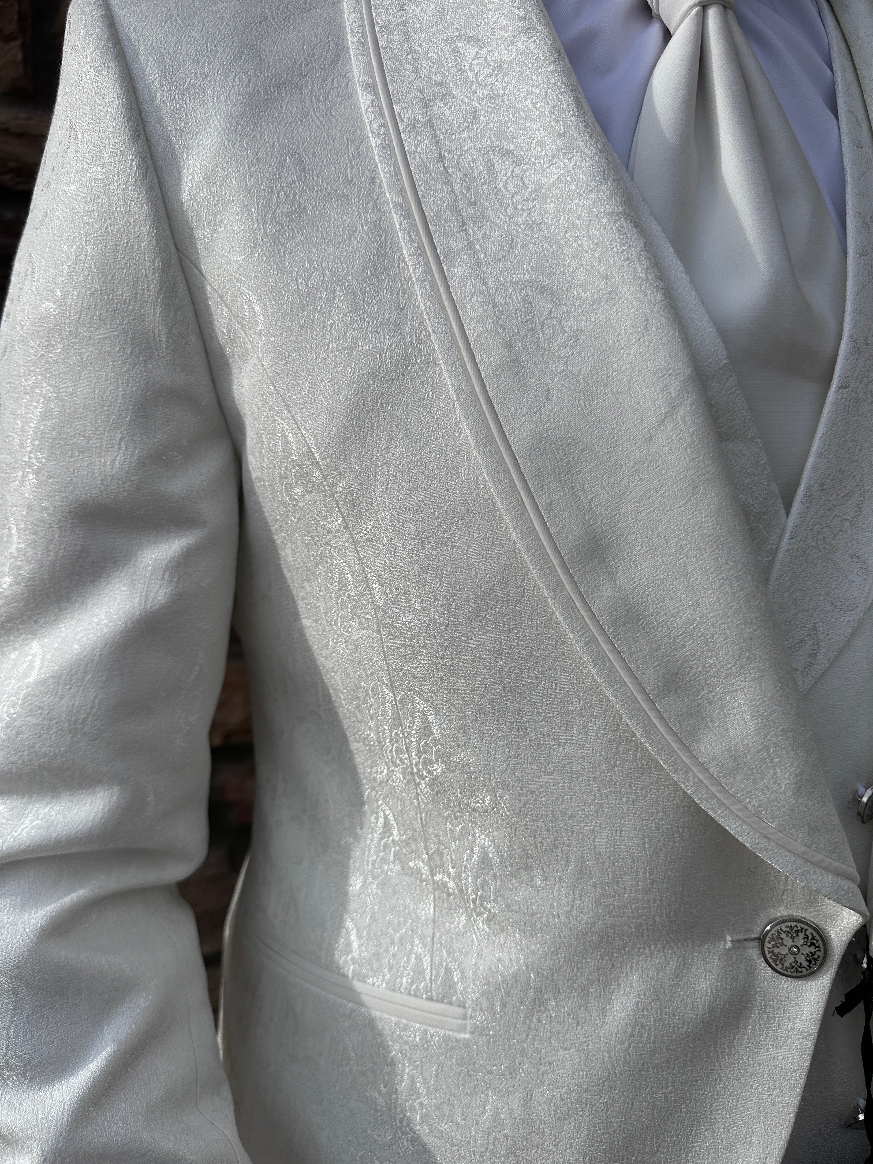 Centella Western Luxury Suit- Moreno Collective