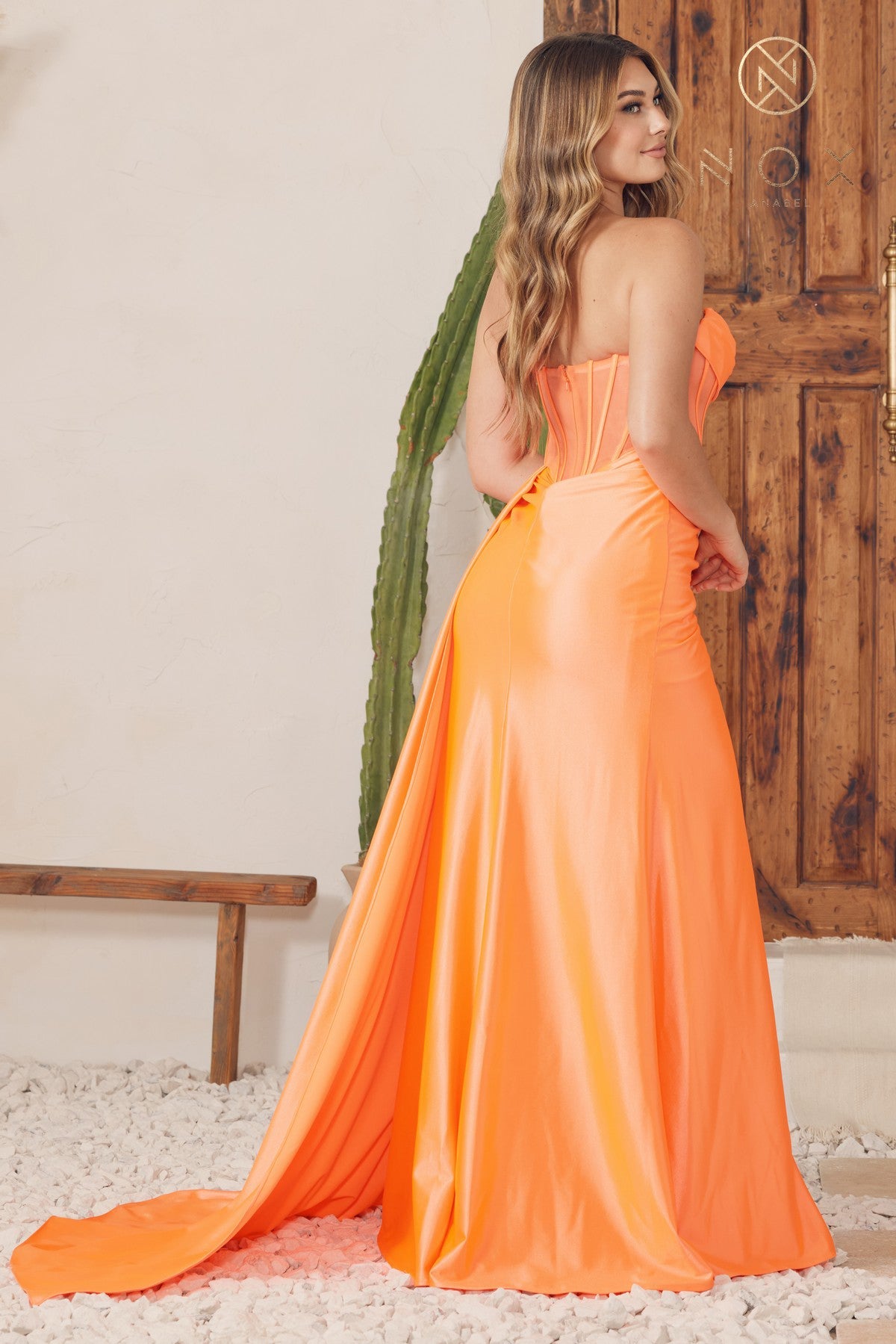 Nox Anabel Evening Gown E1237