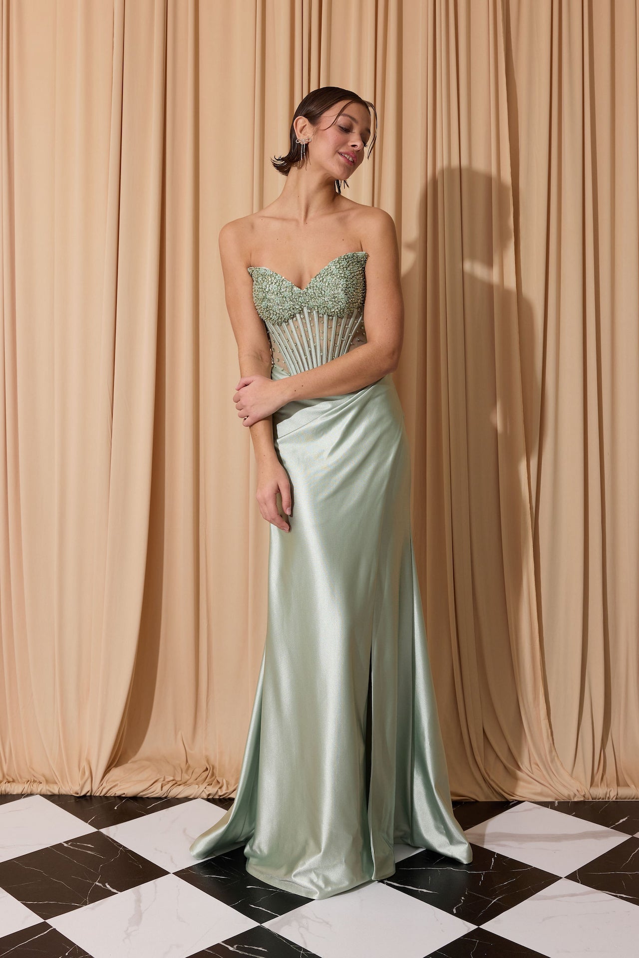 Eureka Evening Gowns EK183