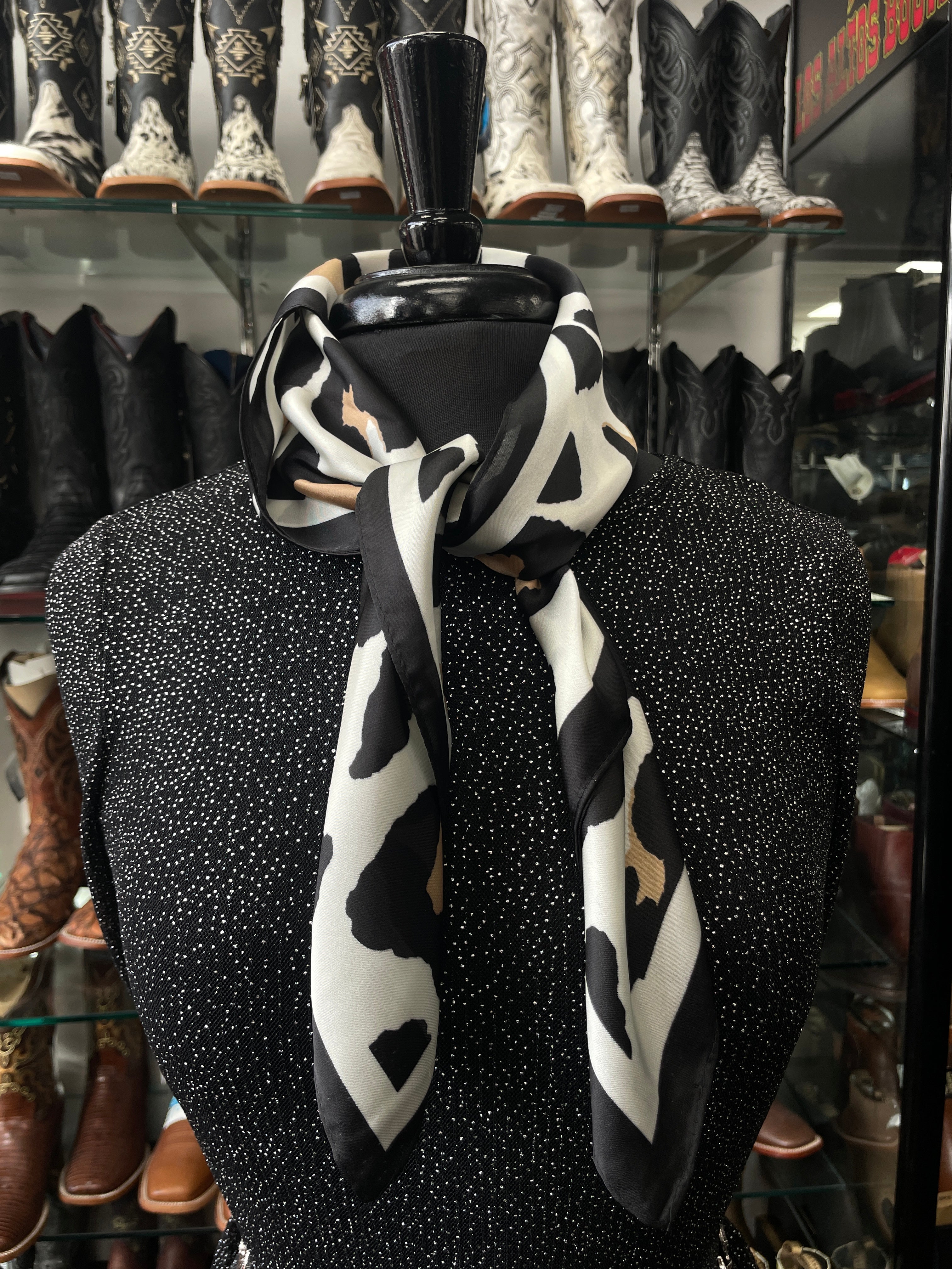 Mar Scarfs