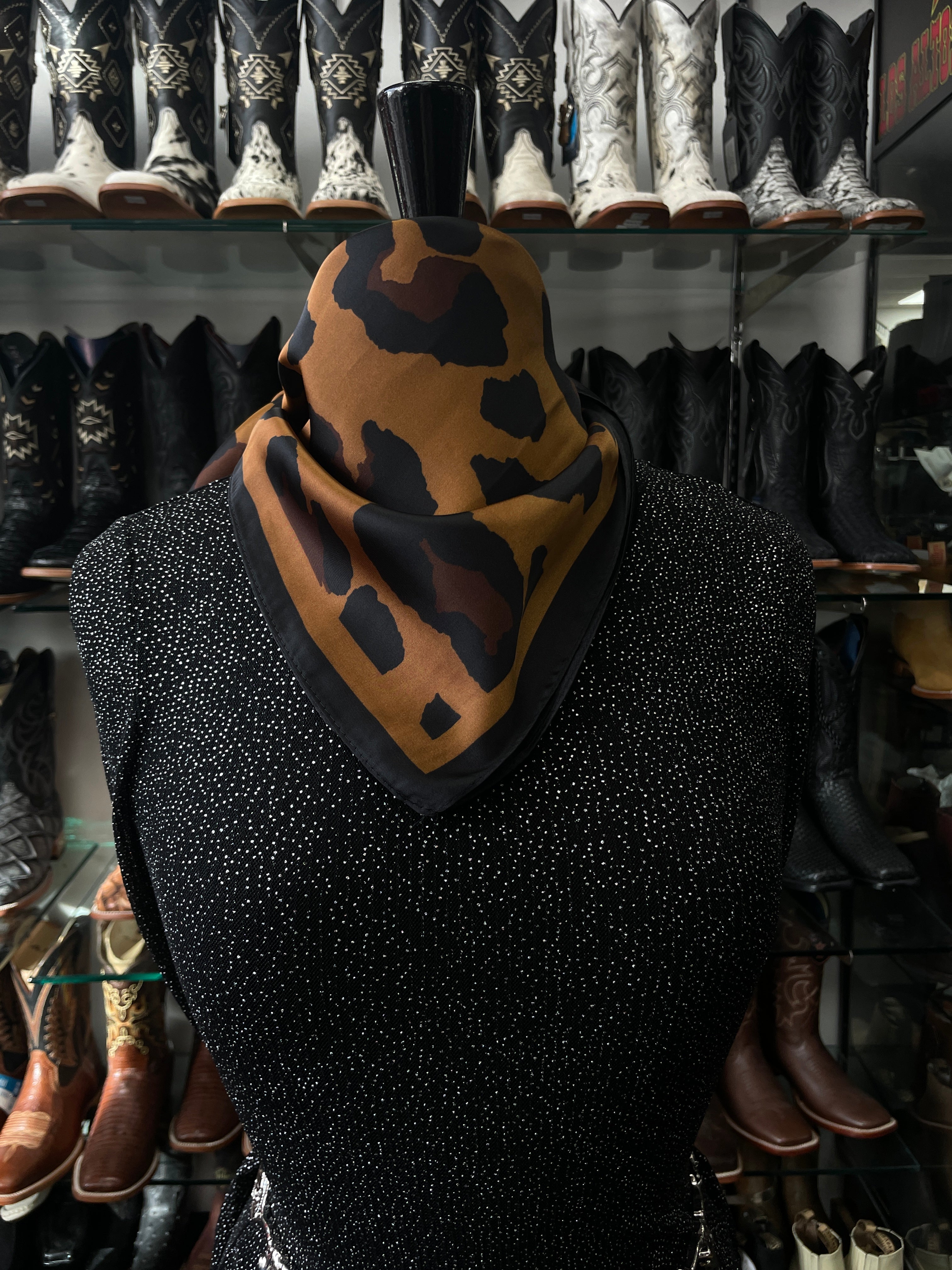 Mar Scarfs