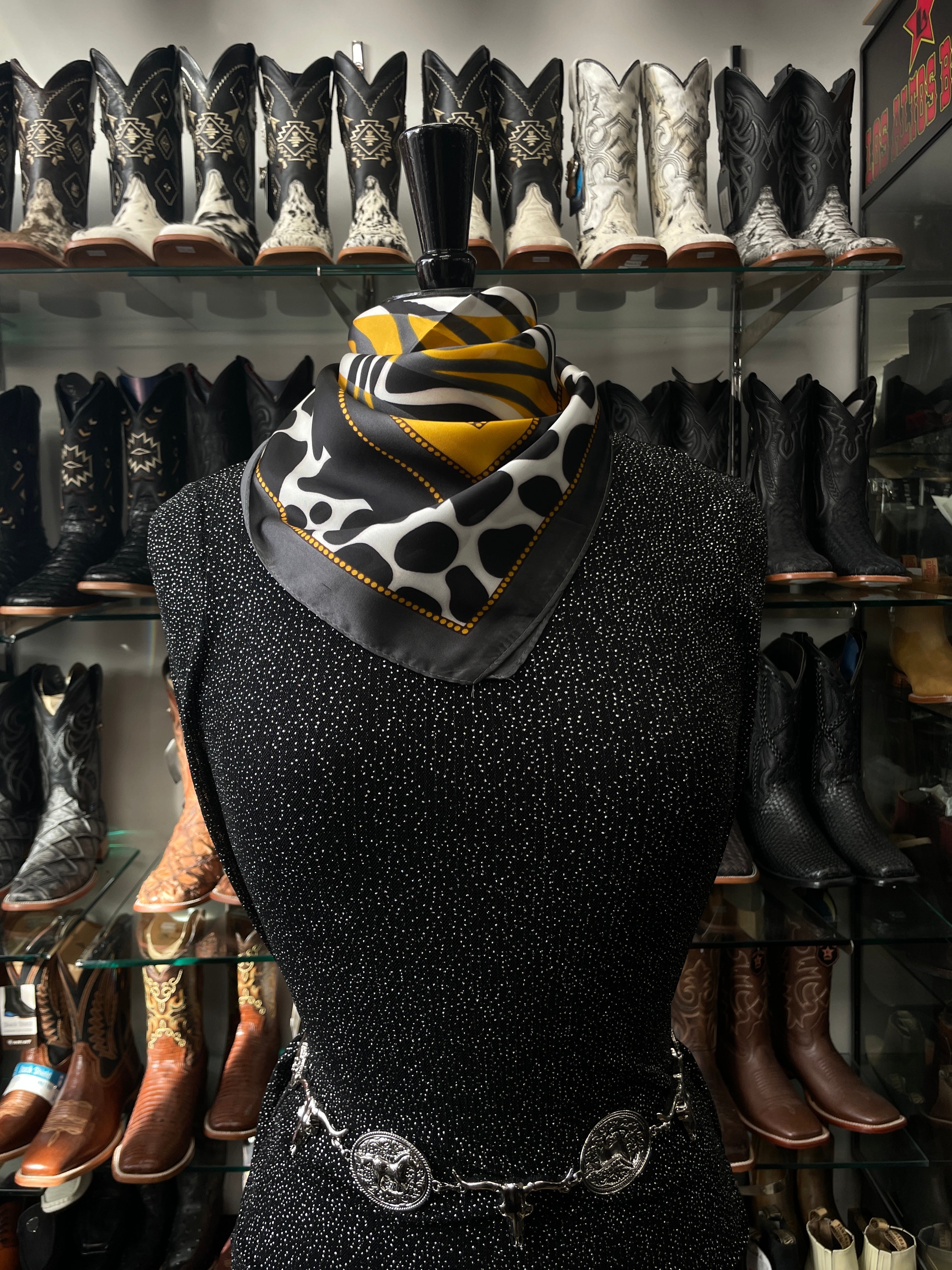 Mar Scarfs