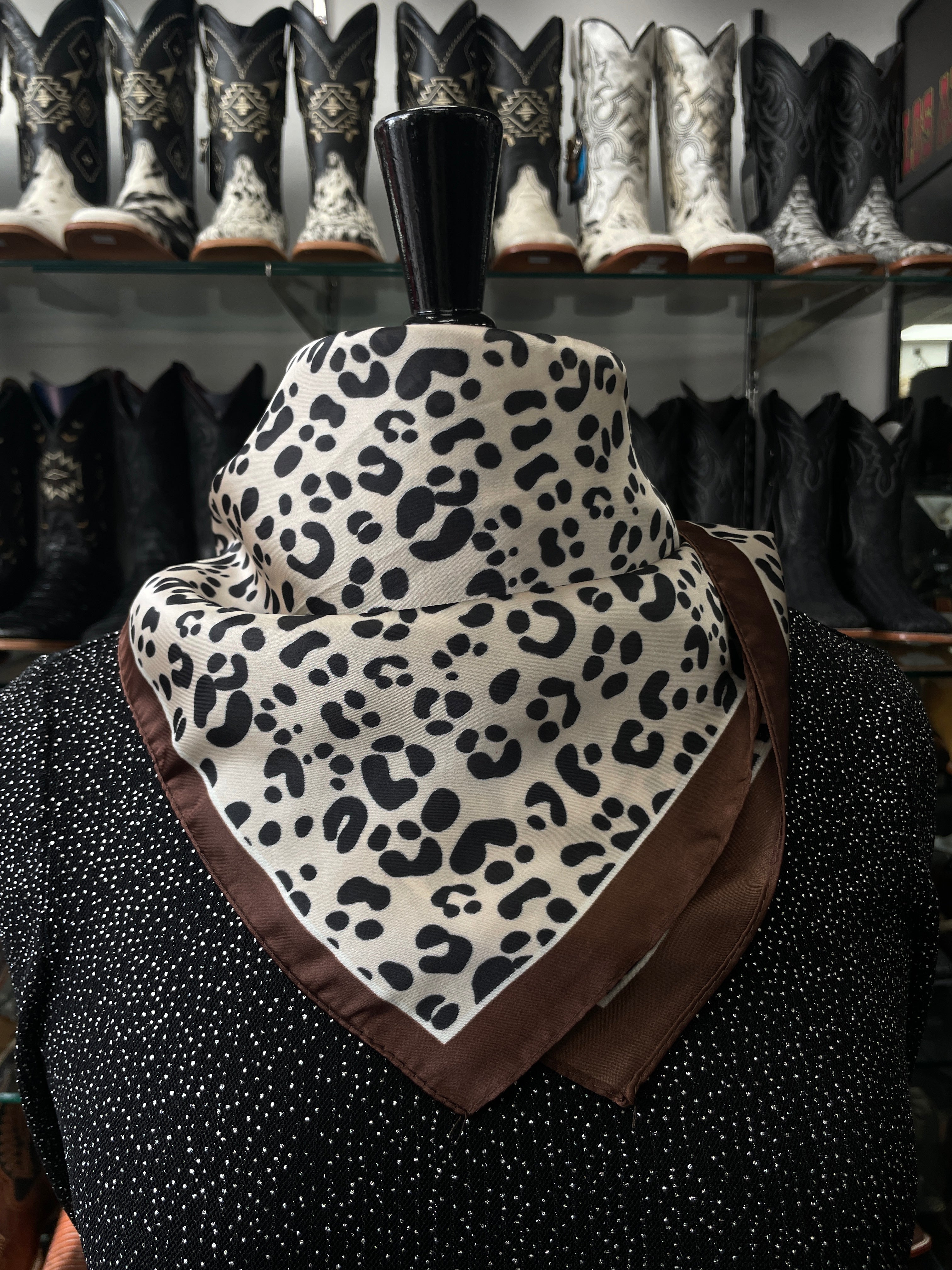 Mar Scarfs