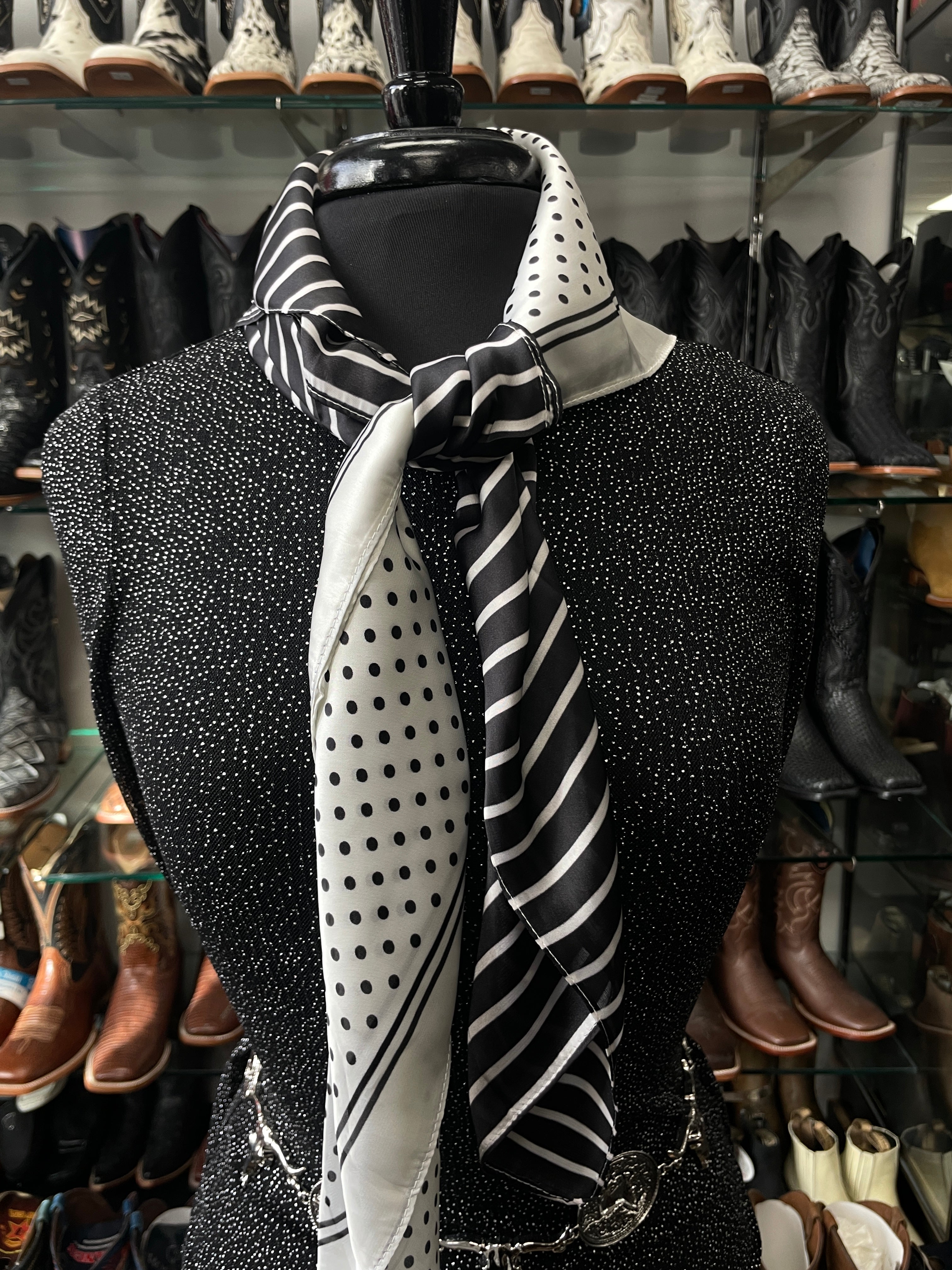 Mar Scarfs
