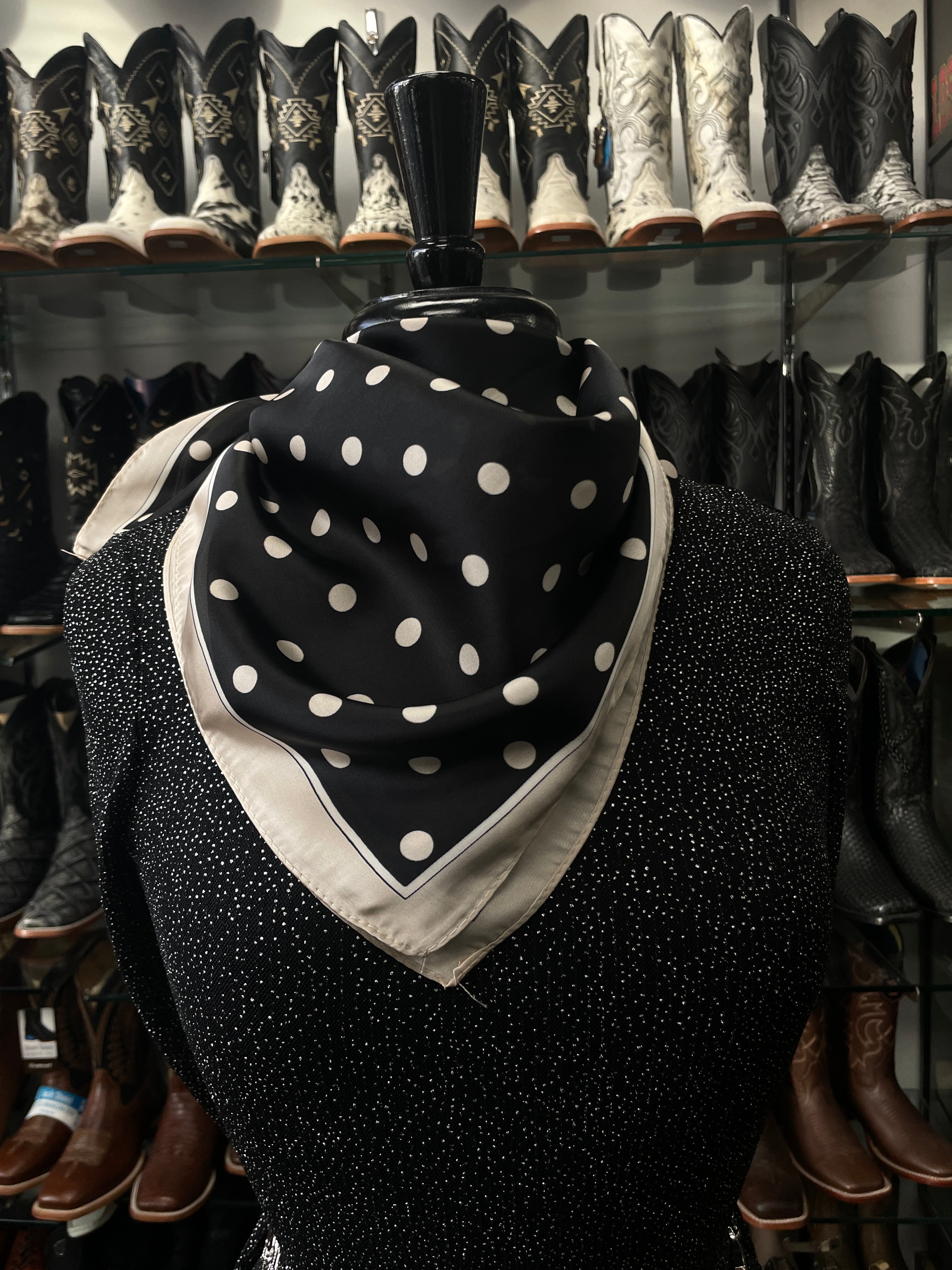 Mar Scarfs